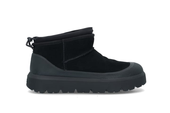 UGG 2215 Black / Black UGG