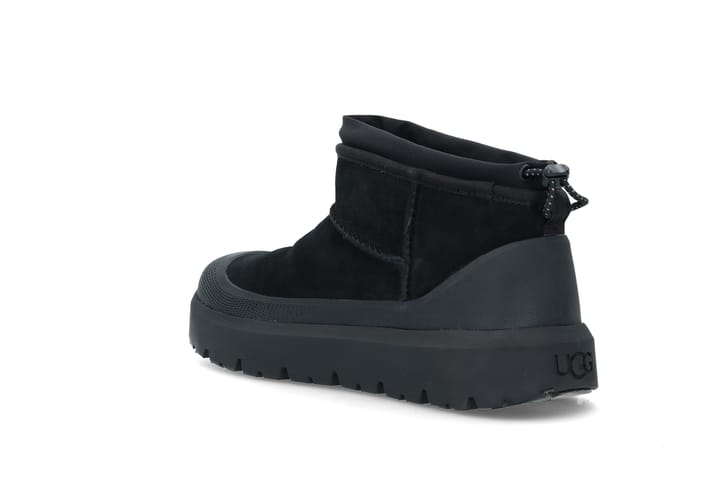 UGG 2215 Black / Black UGG