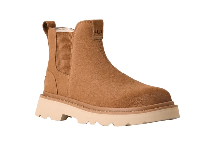 M Chelsea Lug UGG