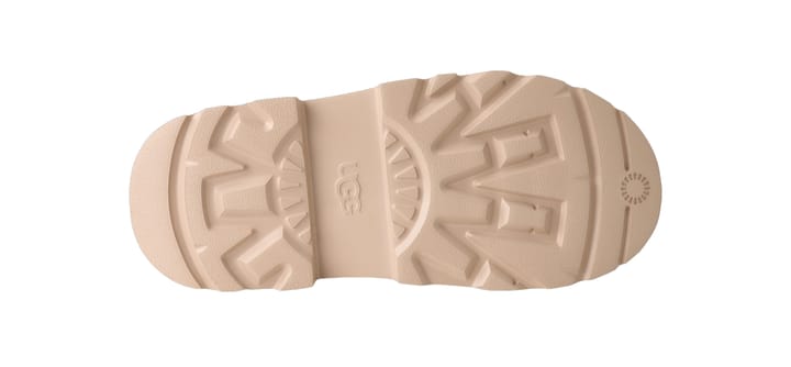 M Chelsea Lug UGG