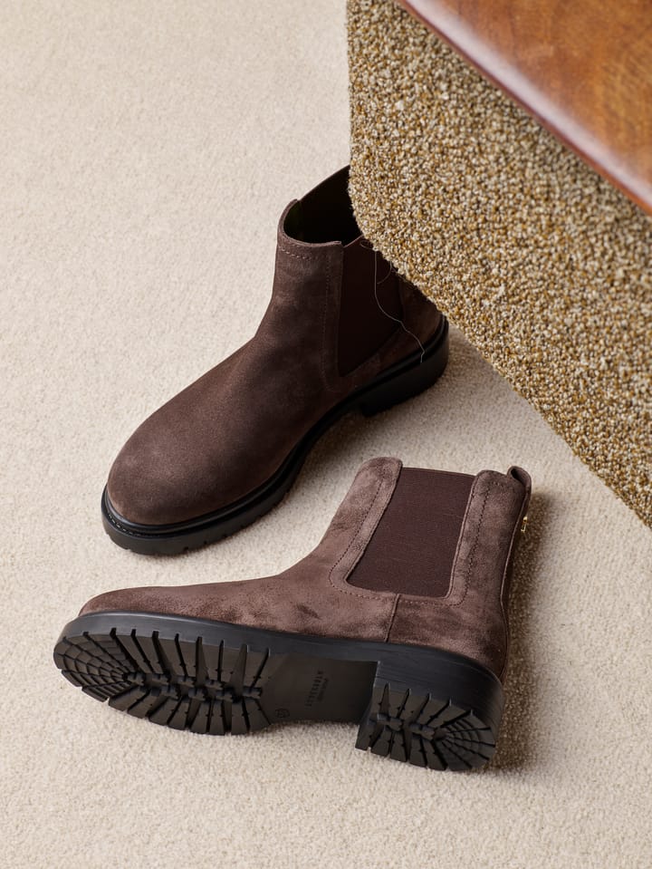 STOCKHOLM DESIGN GROUP 1144 BROWN SUEDE STOCKHOLM DESIGN GROUP STOCKHOLM DESIGN GROUP 1144 BROWN SUEDE STOCKHOLM DESIGN GROUP