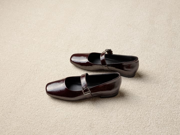 STOCKHOLM DESIGN GROUP 1617 DK BURGUNDY STOCKHOLM DESIGN GROUP