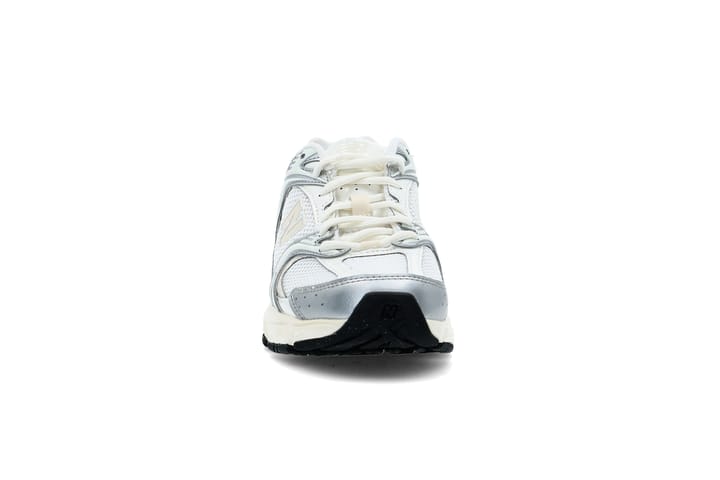 NEW BALANCE 3565 Silver Metallic NEW BALANCE NEW BALANCE 3565 Silver Metallic NEW BALANCE