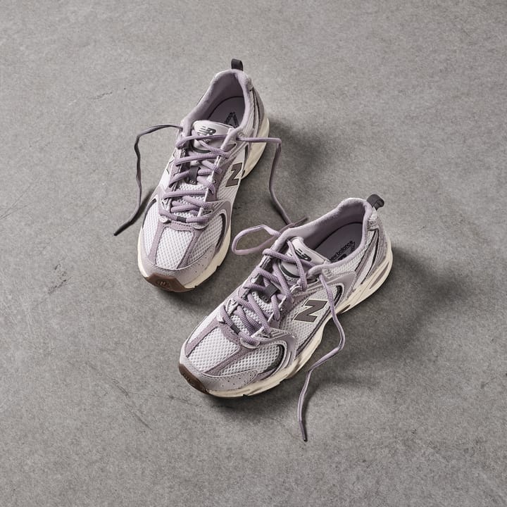 U5307VI NEW BALANCE U5307VI NEW BALANCE