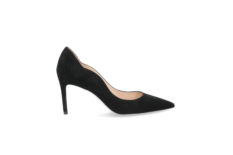 85 Scallop Pump STUART WEITZMAN 85 Scallop Pump STUART WEITZMAN