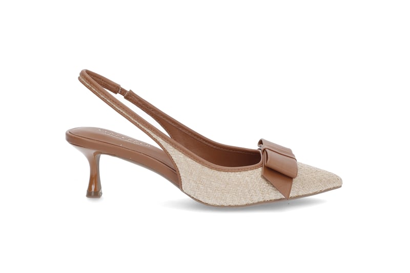 Slingback pumps i raffia og skinn STOCKHOLM DESIGN GROUP Slingback pumps i raffia og skinn STOCKHOLM DESIGN GROUP