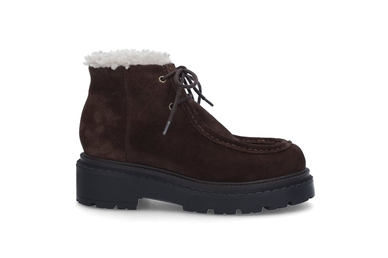 Semsket snøreboots med lammepels STOCKHOLM DESIGN GROUP Semsket snøreboots med lammepels STOCKHOLM DESIGN GROUP