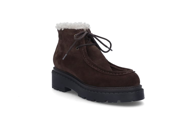 Semsket snøreboots med lammepels STOCKHOLM DESIGN GROUP Semsket snøreboots med lammepels STOCKHOLM DESIGN GROUP