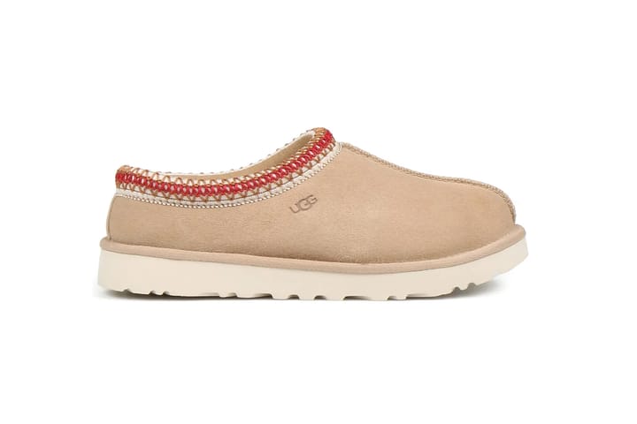 UGG 5775 Sand/Dark Cherr UGG UGG 5775 Sand/Dark Cherr UGG