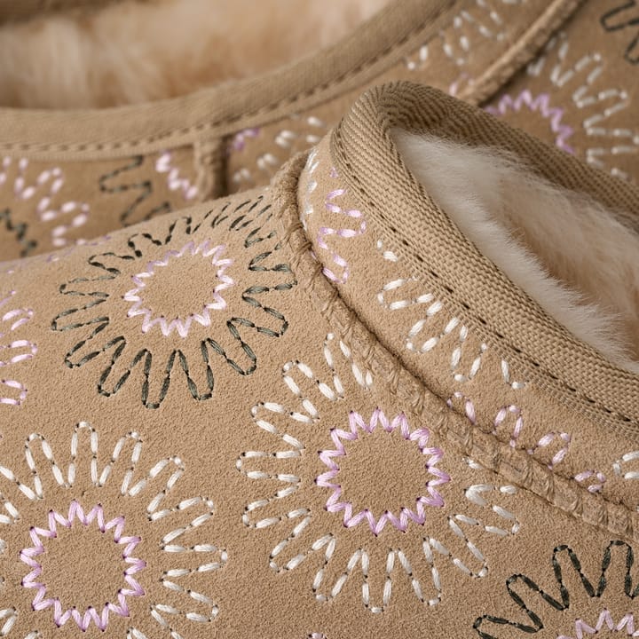 UGG 5776 Mustard Seed UGG