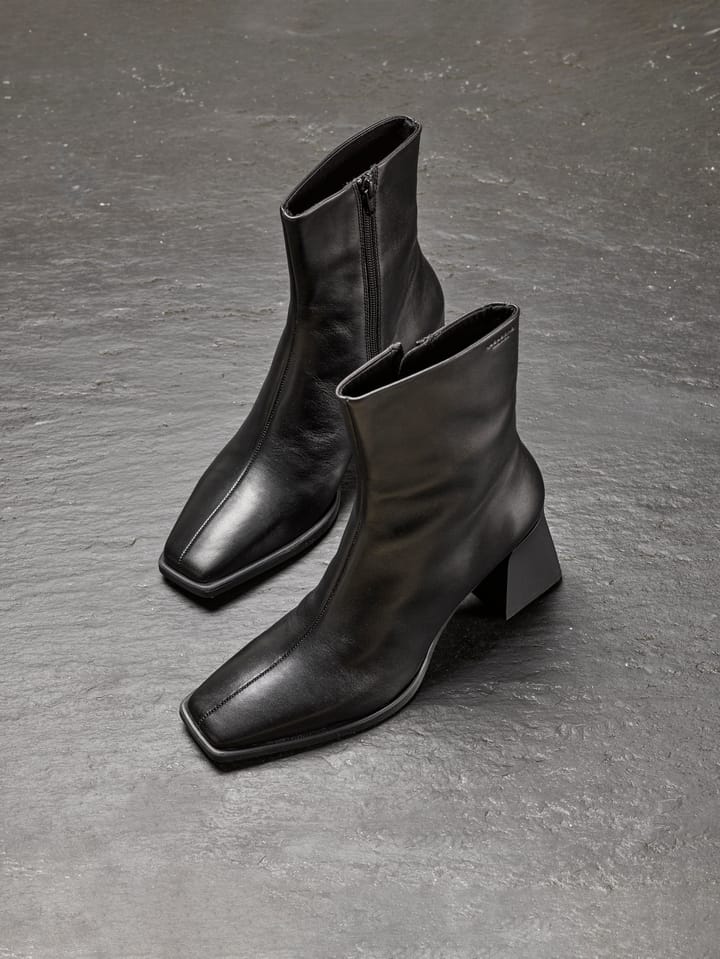 VAGABOND  Black VAGABOND