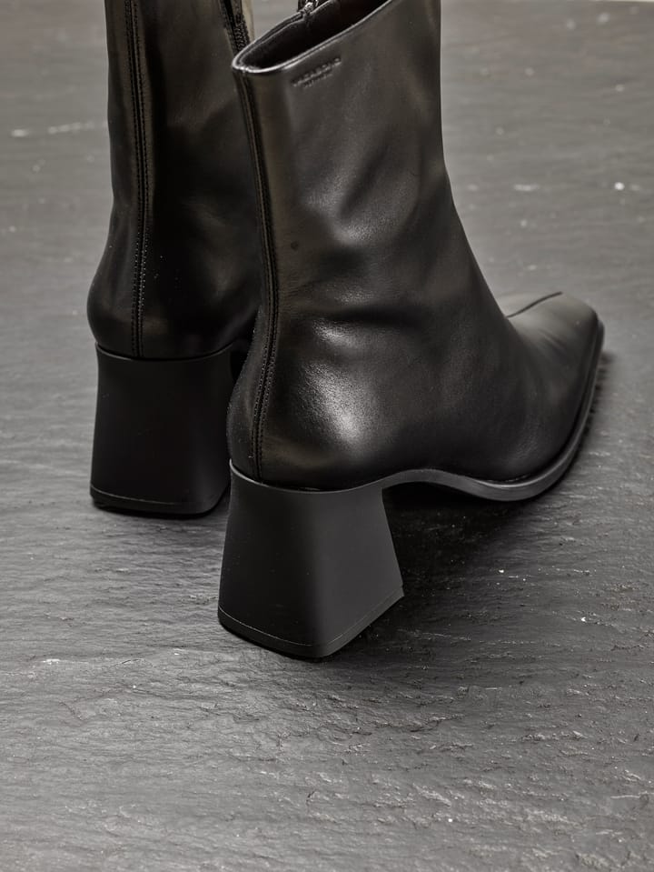 VAGABOND  Black VAGABOND