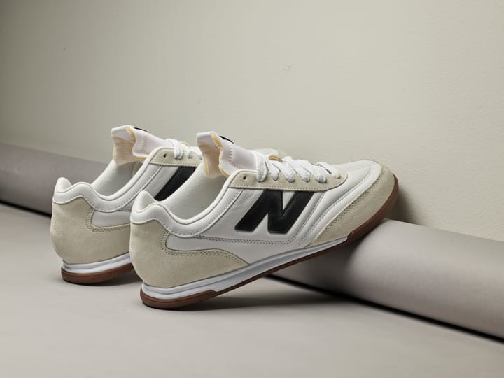 NEW BALANCE 6010 White NEW BALANCE NEW BALANCE 6010 White NEW BALANCE