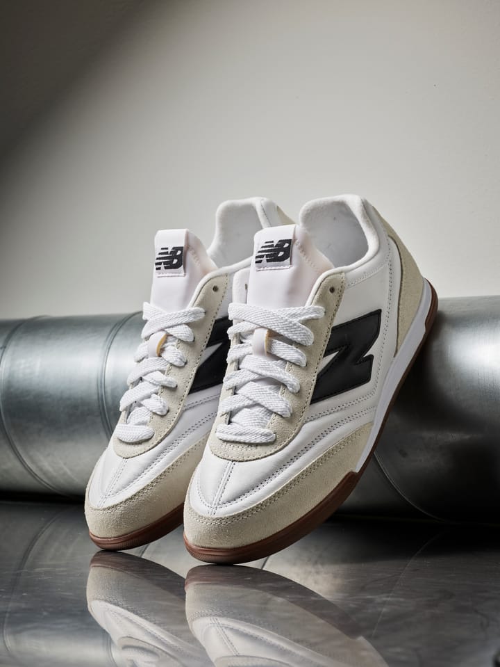 NEW BALANCE 6010 White NEW BALANCE NEW BALANCE 6010 White NEW BALANCE