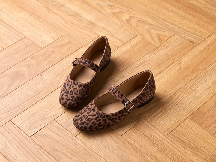 STOCKHOLM DESIGN GROUP 1139 LEOPARD STOCKHOLM DESIGN GROUP STOCKHOLM DESIGN GROUP 1139 LEOPARD STOCKHOLM DESIGN GROUP